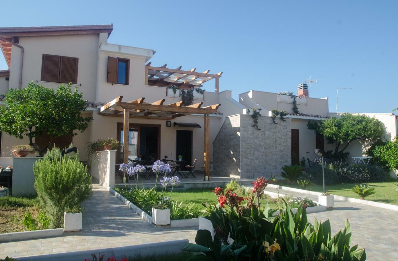 Baia Benessere B&B Eco Vegan サンタ・セヴェラ エクステリア 写真
